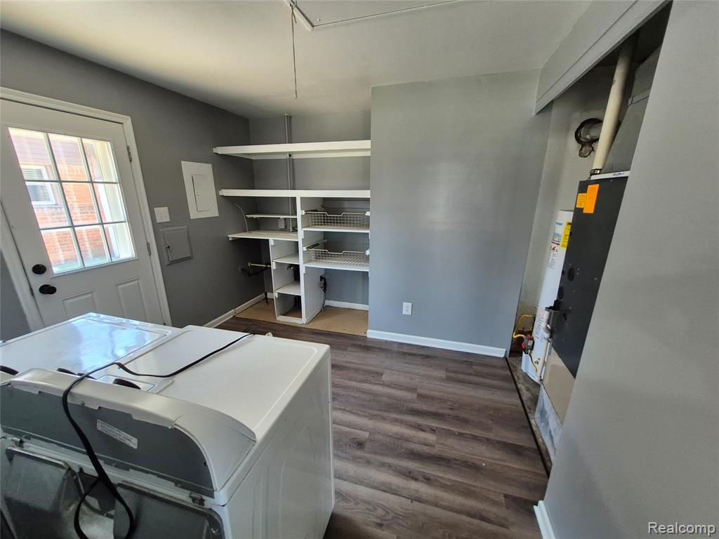 18570 Matthews Street, Riverview, MI 48193 — Photo 12