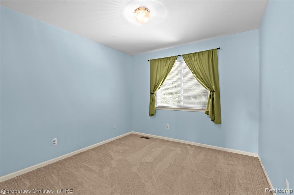 47242 Marina Drive, Belleville, MI 48111 — Photo 25