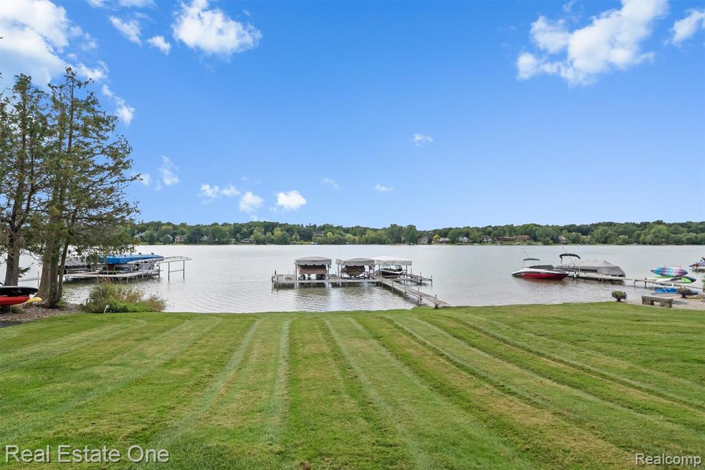7181 Hillside Drive, Clarkston, MI — Photo 7