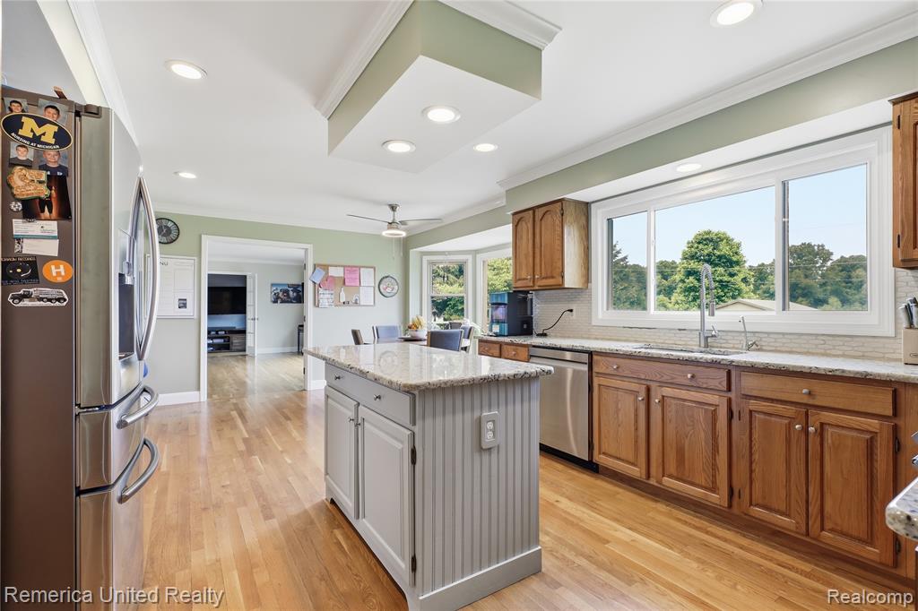 12825 Larkins Road, Brighton, MI 48114 — Photo 28