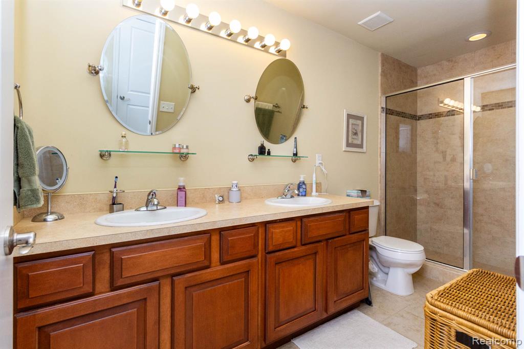 4370 Bennett Park Circle, Troy, MI 48085 — Photo 20