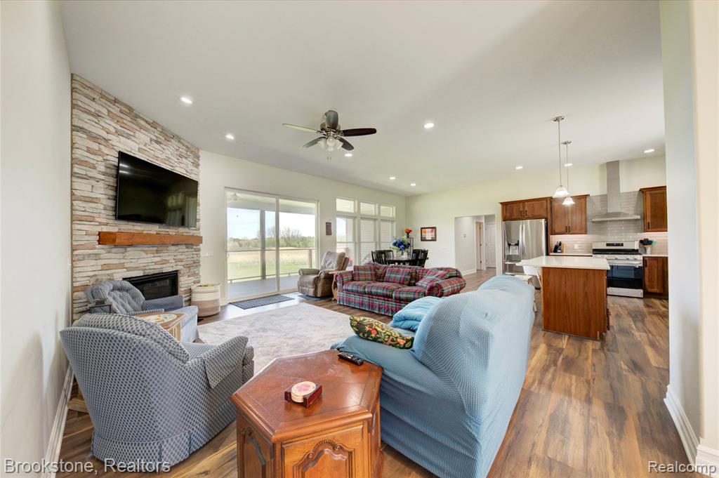 1266 Christine Drive, Lapeer, MI 48446 — Photo 17
