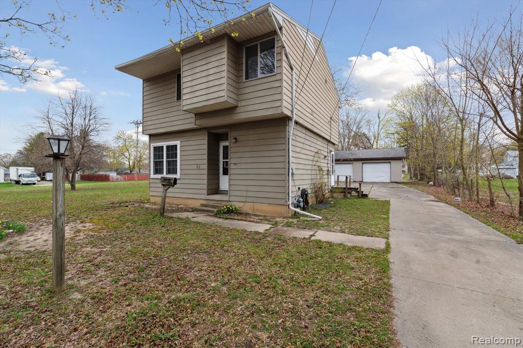 811 HOWELL Avenue, Adrian, MI 49221 — Photo 3