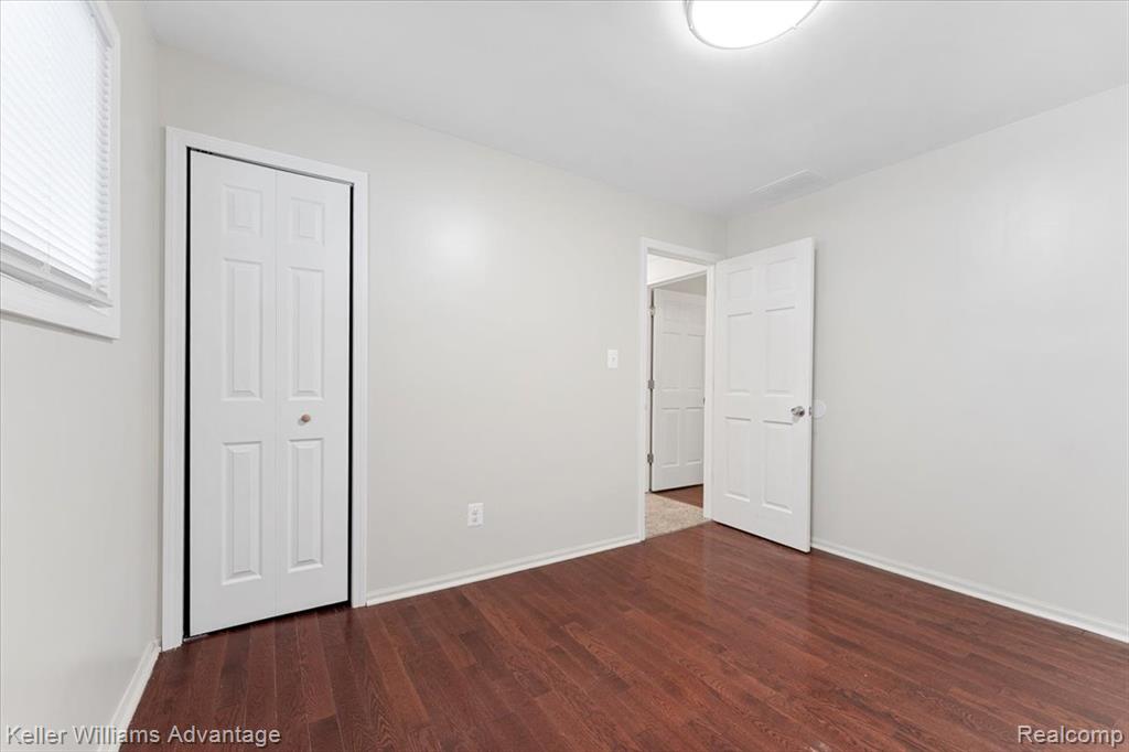 30456 West, New Boston, MI 48164 — Photo 17