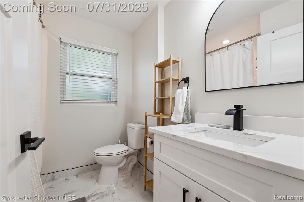 415 Helene Avenue, Royal Oak, MI 48067 — Photo 13