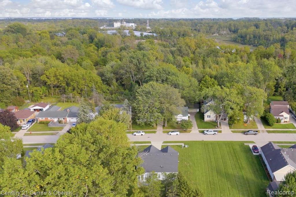 33172 Swallow Drive, Rockwood, MI — Photo 32