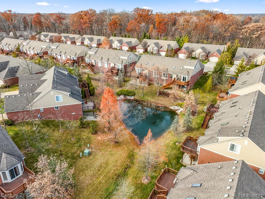 30231 Viewcrest Drive, Novi, MI 48377 — Photo 37