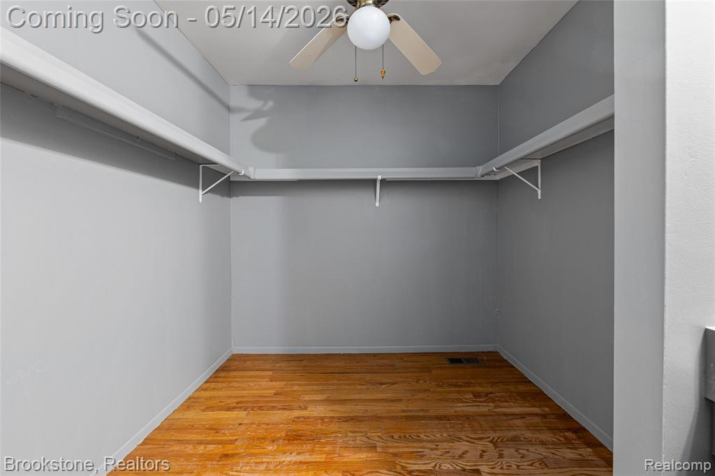 819 Kirts Boulevard, Troy, MI 48084 — Photo 16