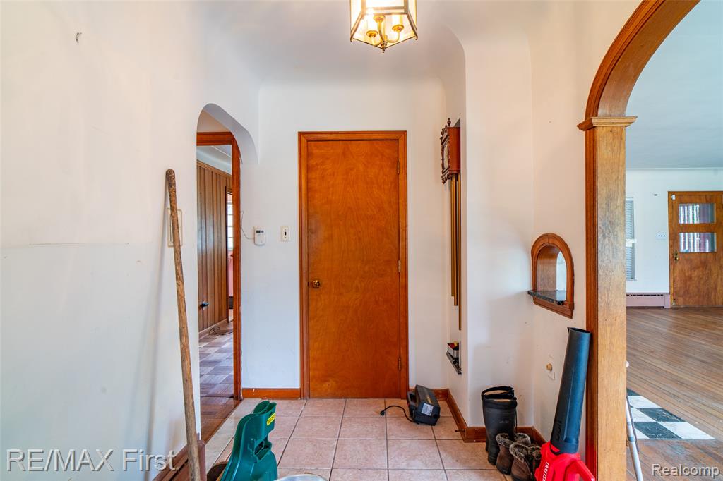 17397 Millar Road, Clinton Twp, MI 48036 — Photo 31