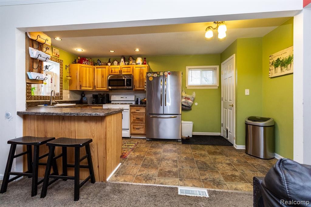 4218 CULVER Street, Dearborn Heights, MI 48125 — Photo 9