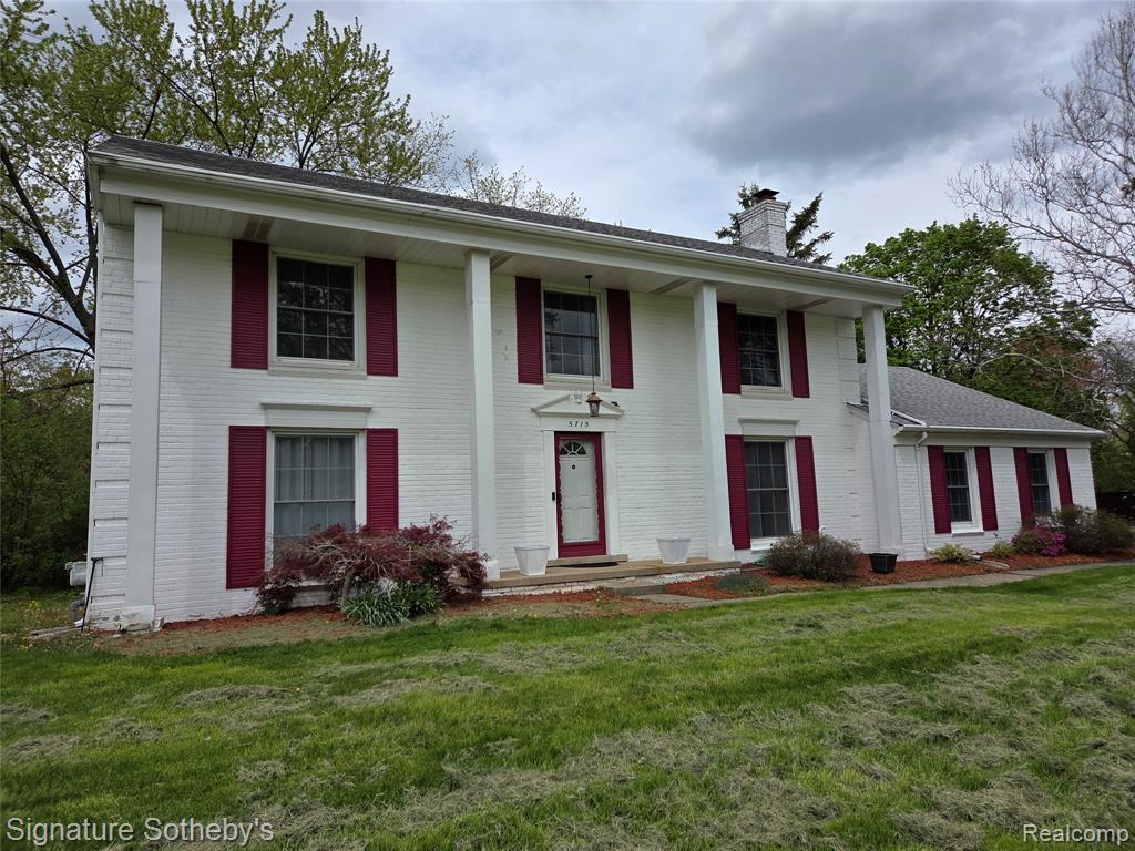 5715 Hobnail Circle, West Bloomfield, MI