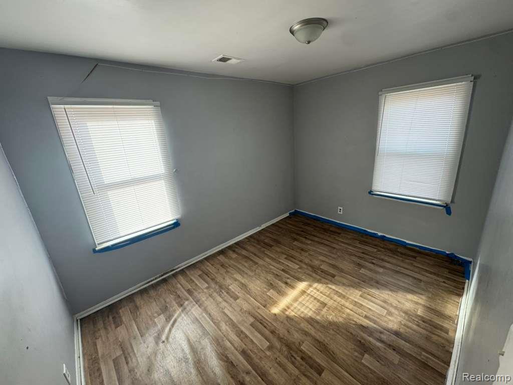 518 W Ruth Avenue, Flint, MI 48505 — Photo 6