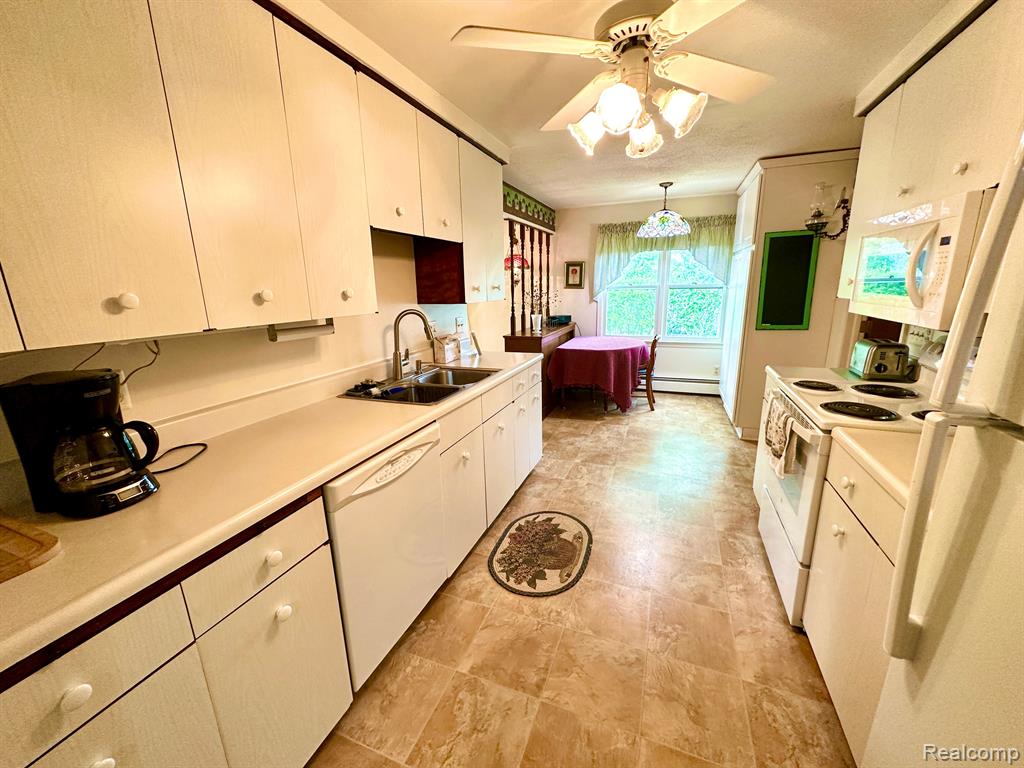 648 N JACKSON Street, Clinton, MI 49236 — Photo 35