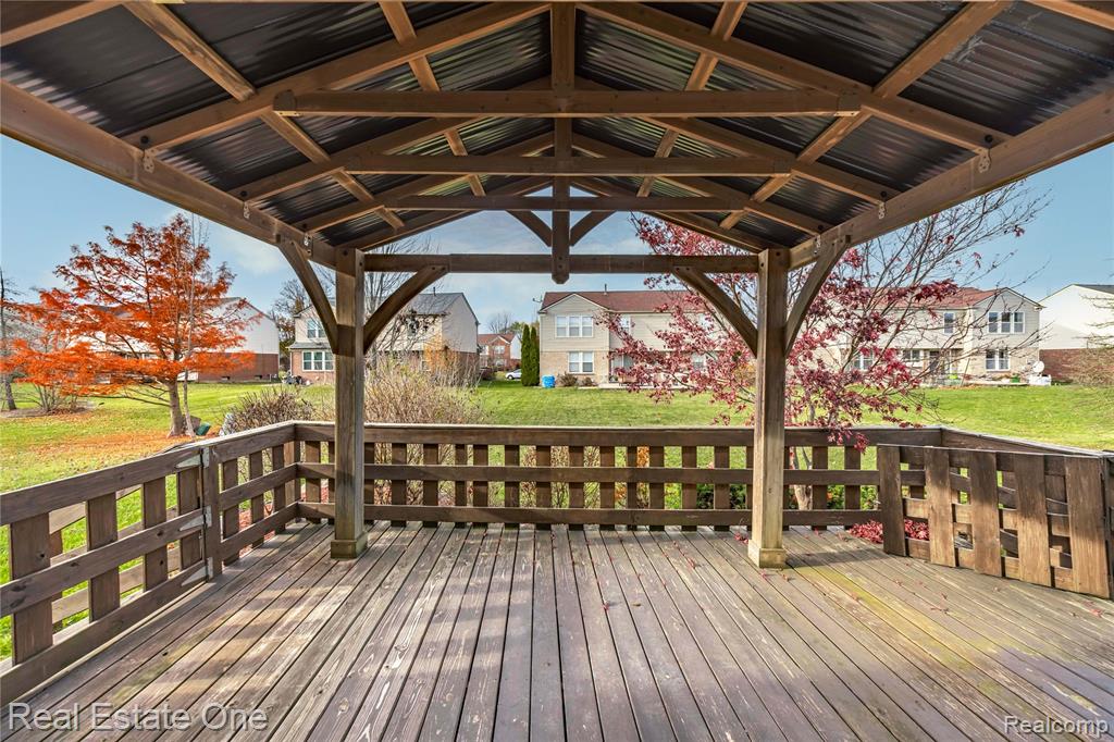 4648 Pond Run, Canton, MI 48188 — Photo 41
