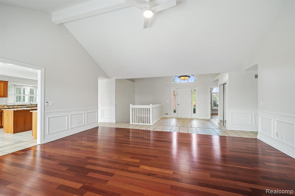 51384 Indian Pointe Drive, Macomb, MI 48042 — Photo 10