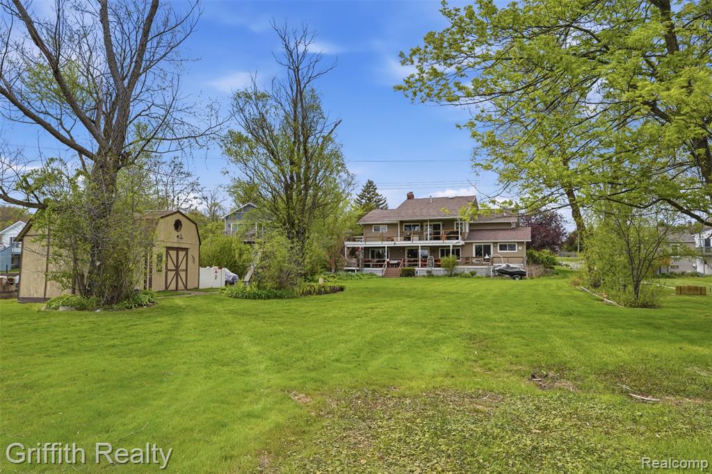 2901 School Lake Drive, Brighton, MI 48114 — Photo 2