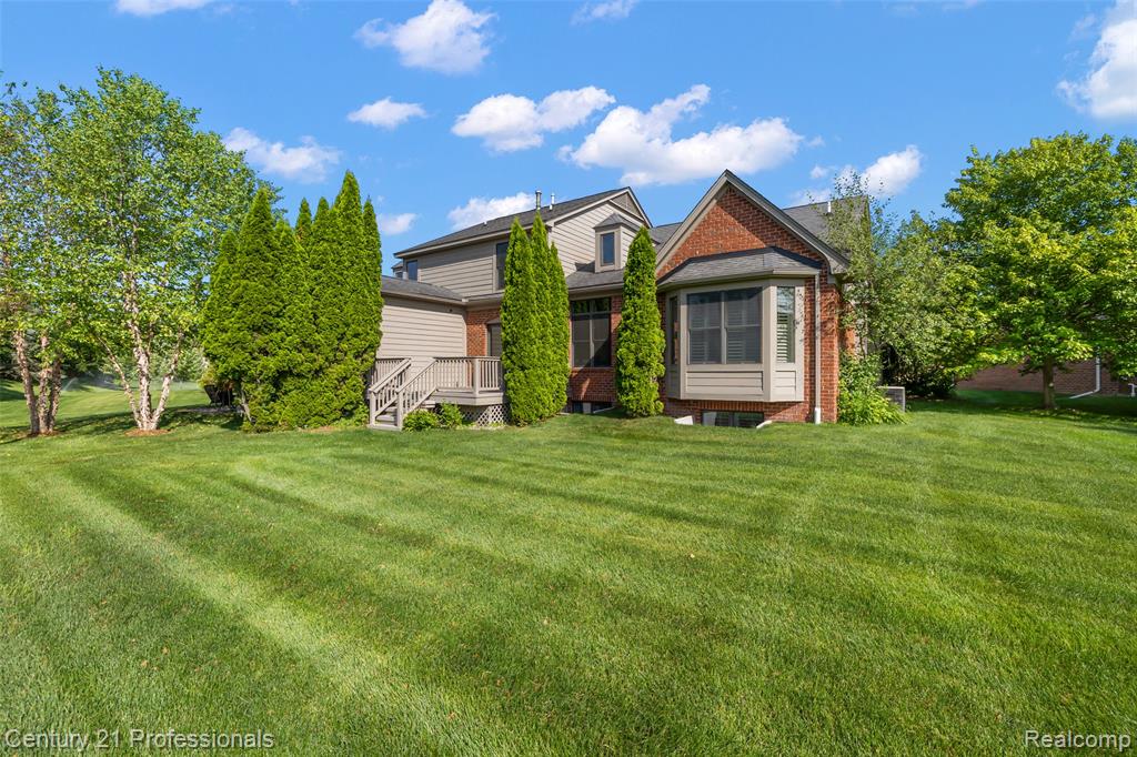 4013 Ardsley Court, Clarkston, MI 48348 — Photo 2
