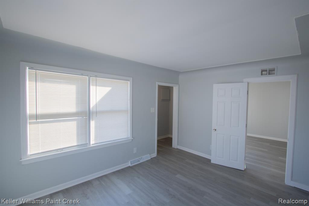 8493 Jewett Avenue, Warren, MI 48089 — Photo 5