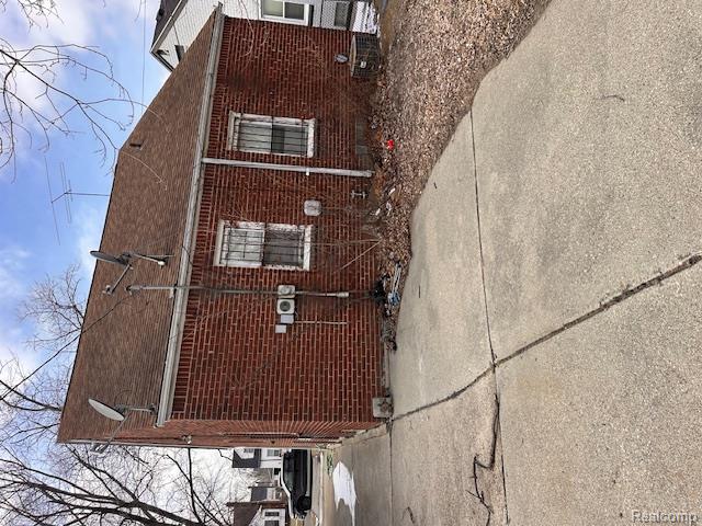 19520 Strasburg Street - Photo 2