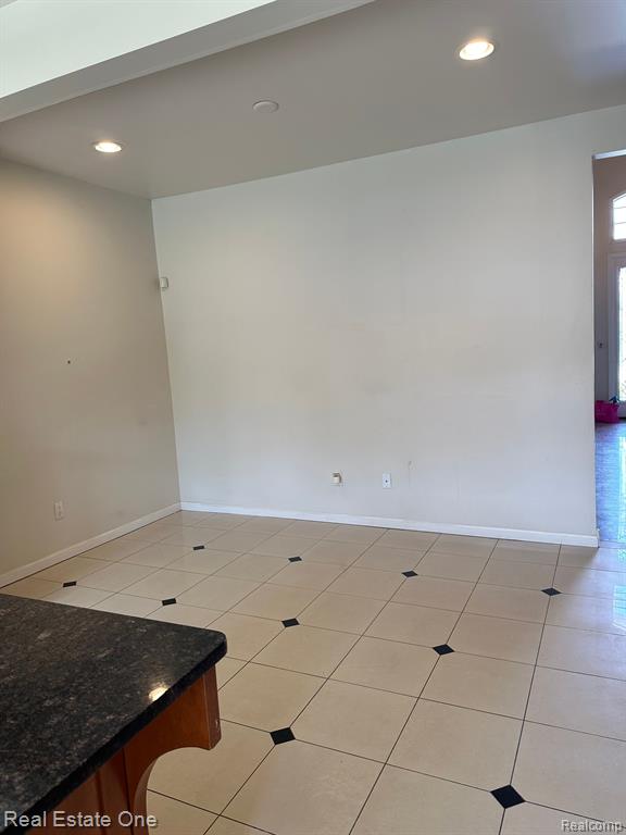 949 GRAND VISTA, Troy, MI 48085 — Photo 6