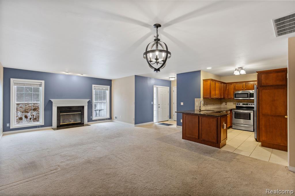 5570 HAMPSHIRE Lane, Ypsilanti, MI 48197 — Photo 2