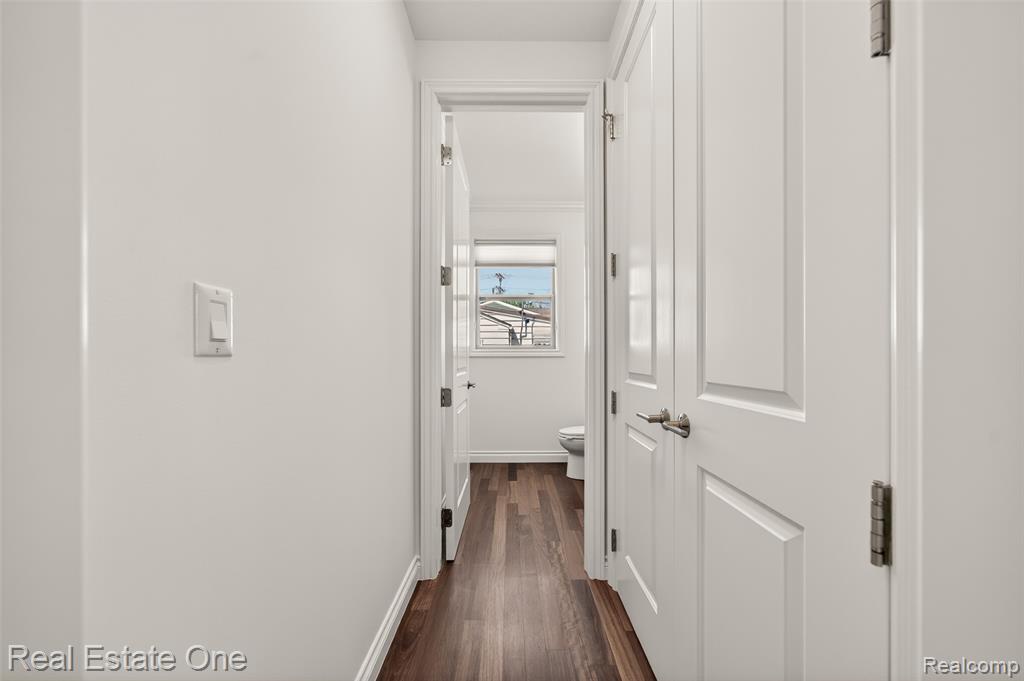 4702 Mankato Avenue, Royal Oak, MI 48073 — Photo 10