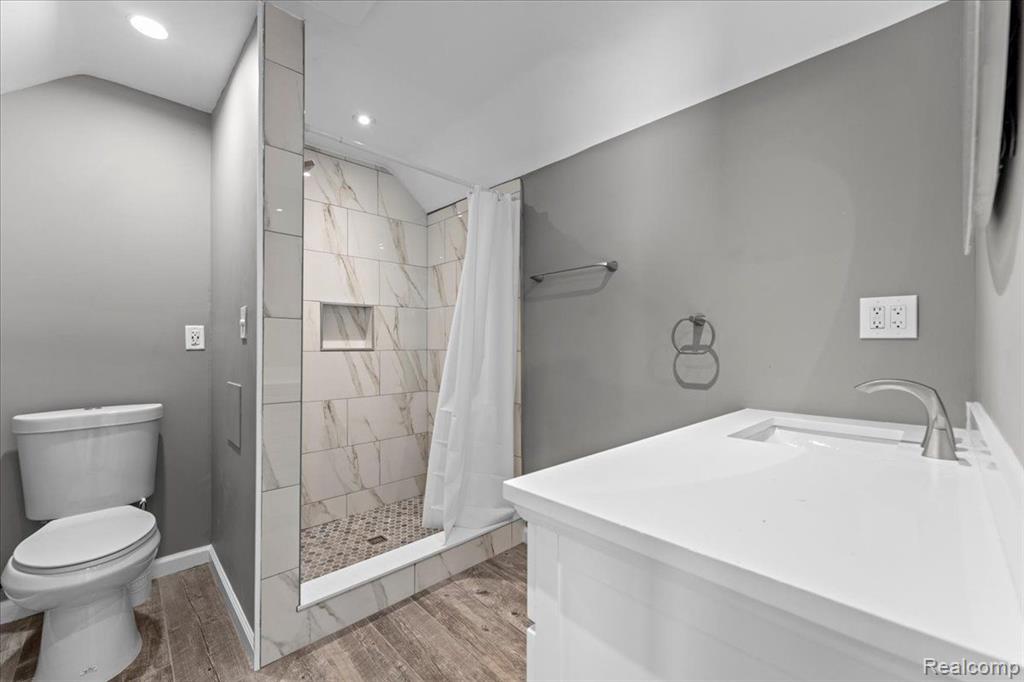 5261 HARVARD Road, Detroit, MI 48224 — Photo 17