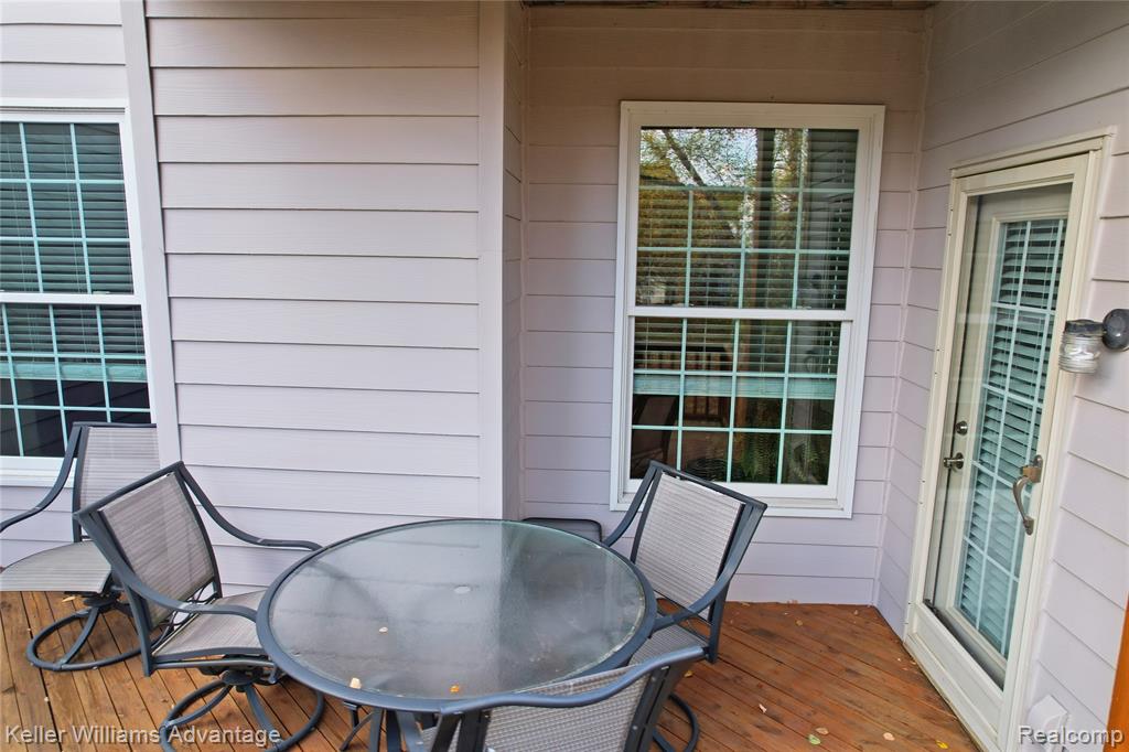 39469 Edgewater Drive, Northville, MI 48168 — Photo 36