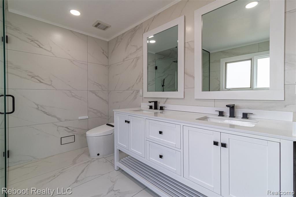 21294 Ascot Drive, Macomb, MI 48044 — Photo 59