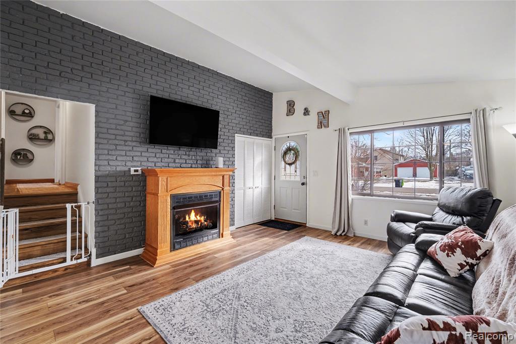 8480 Chelmsford Drive, Swartz Creek, MI 48473 — Photo 2