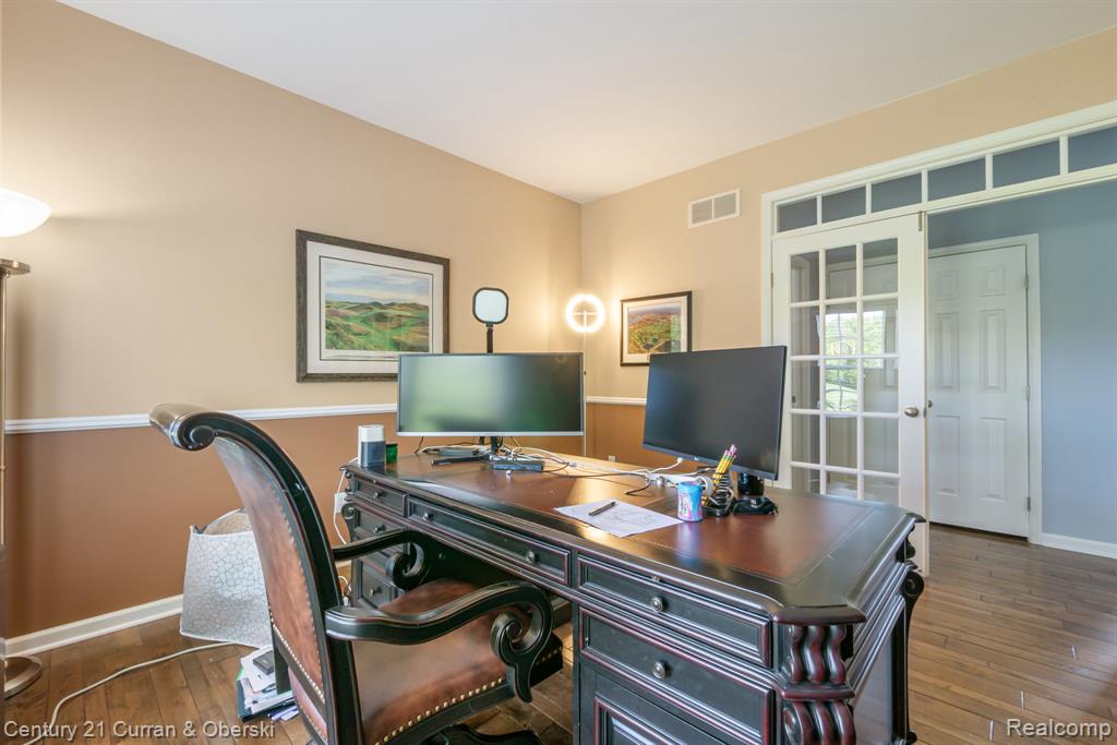 23498 Prescott Lane W, South Lyon, MI 48178 — Photo 34