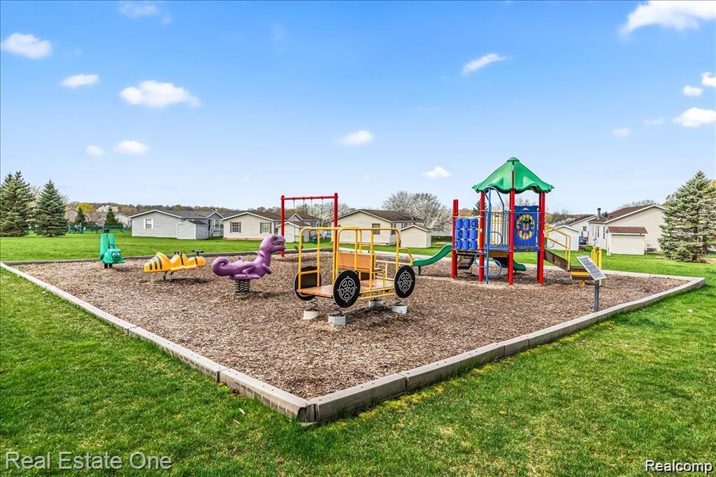 11730 Cedarbrook Drive, South Lyon, MI 48178 — Photo 24
