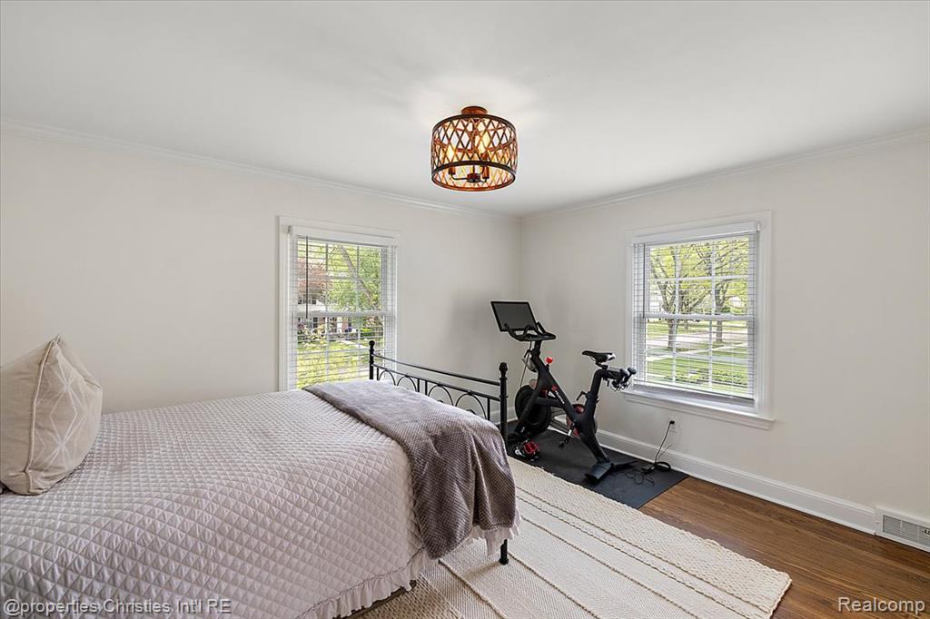 586 Fairfax Street, Birmingham, MI 48009 — Photo 54