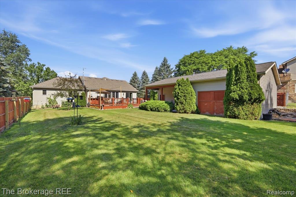6057 Center Road, Grand Blanc, MI 48439 — Photo 46