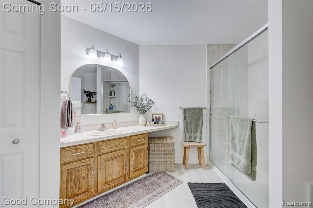 2370 Lansbury Drive, Waterford, MI 48329 — Photo 42