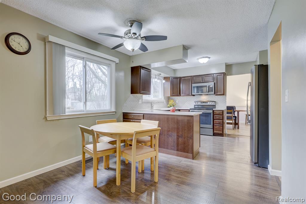 42293 Saltz Road, Canton, MI 48187 — Photo 20