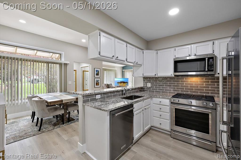 1932 Valley Lane, Lake Orion, MI — Photo 11