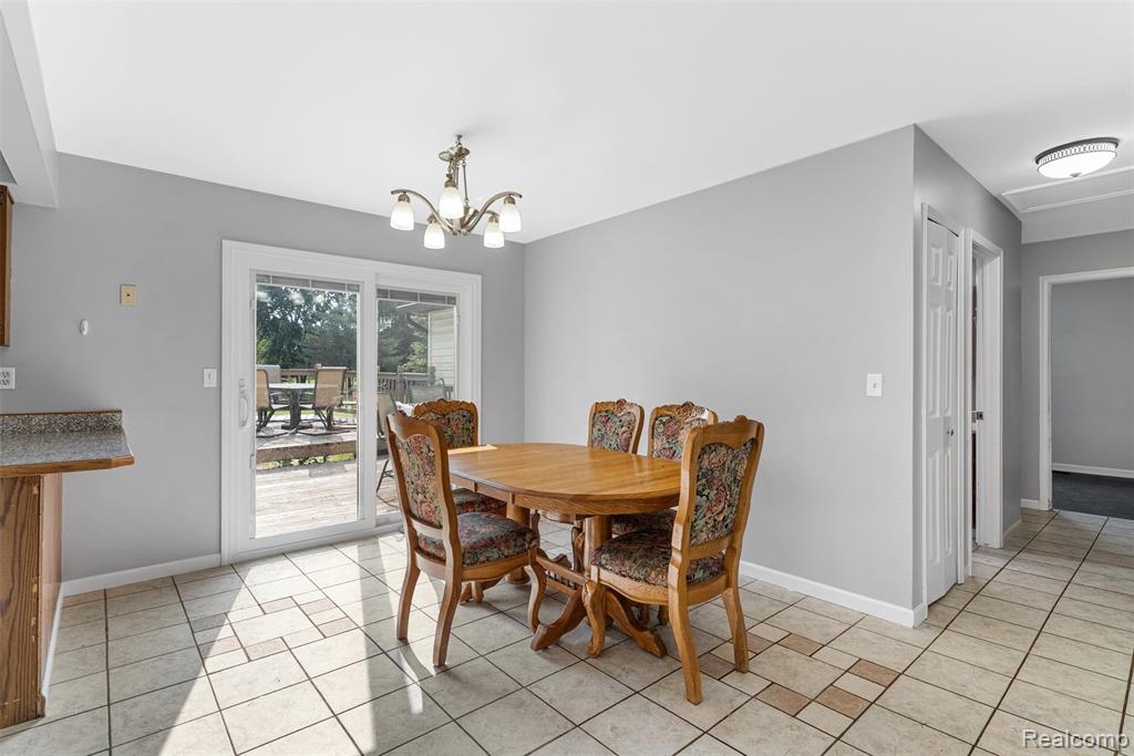 4303 Pratt Avenue, Grand Blanc, MI 48439 — Photo 8