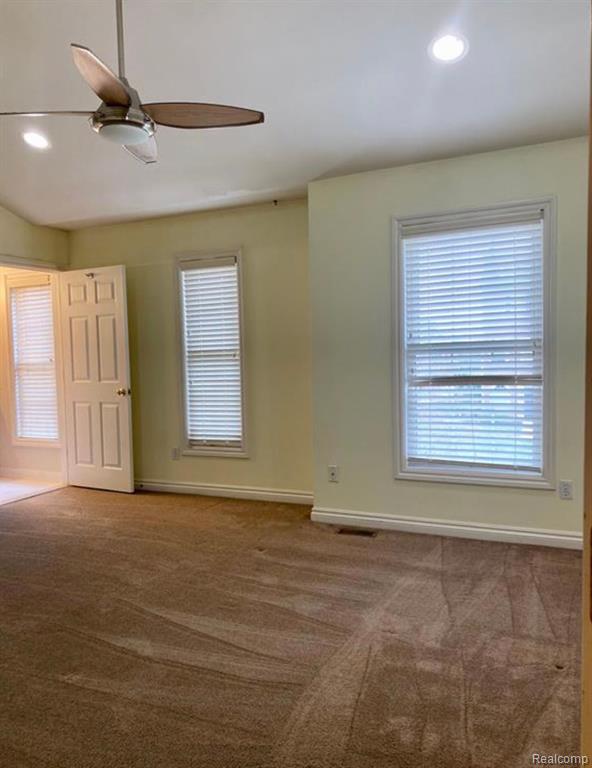 1638 E LAKEVIEW Lane, Canton, MI 48187 — Photo 20