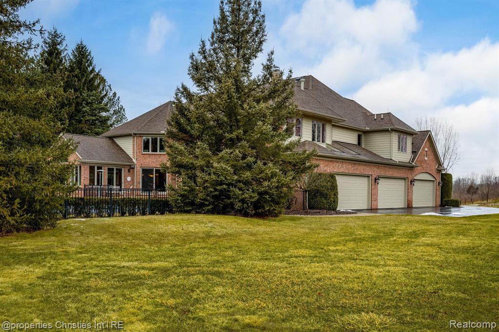 59801 E 8 MILE Road, South Lyon, MI 48178 — Photo 75