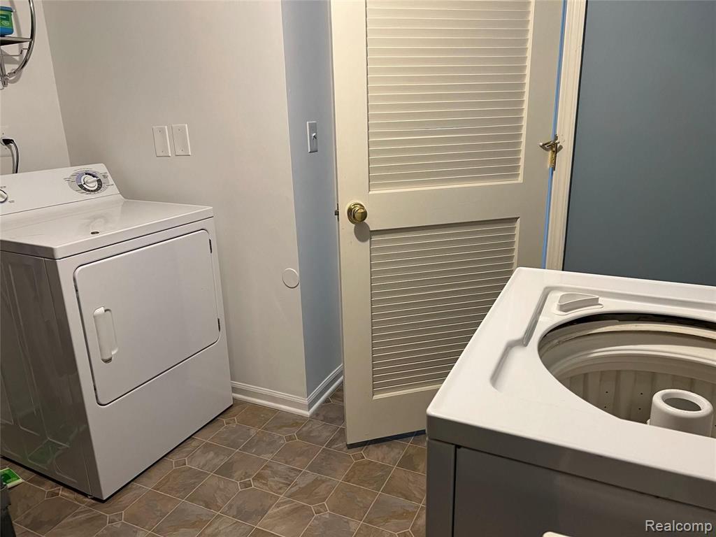 646 Cherry Orchard Road, Canton, MI 48188 — Photo 7