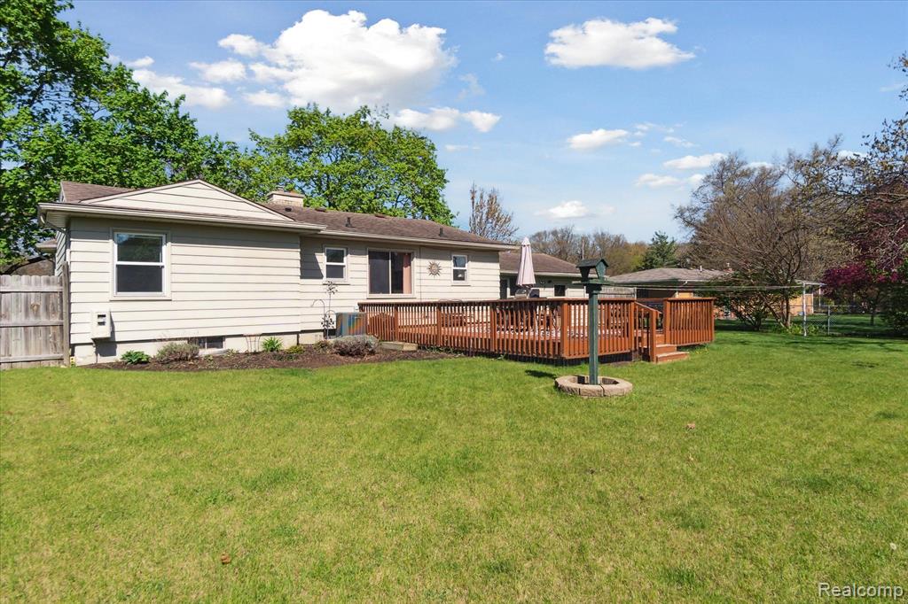 528 JAMES CONNIS Drive, Flushing, MI 48433 — Photo 34