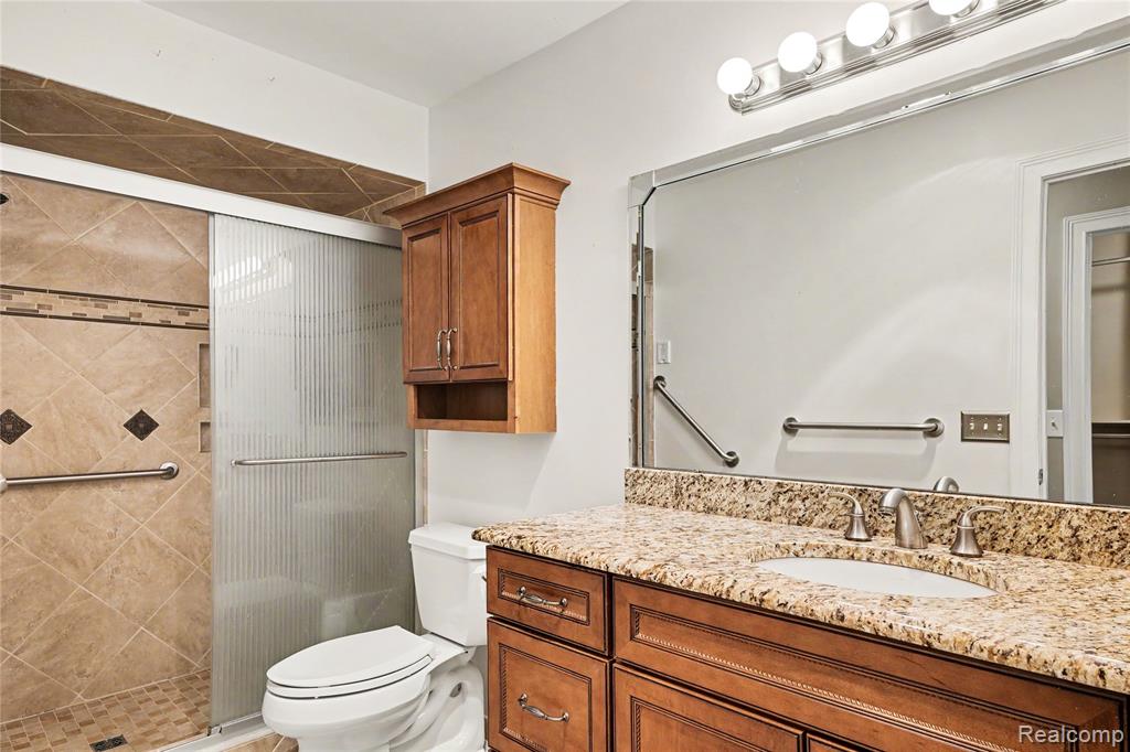 41071 E Rosewood Drive, Clinton Twp, MI 48038 — Photo 23