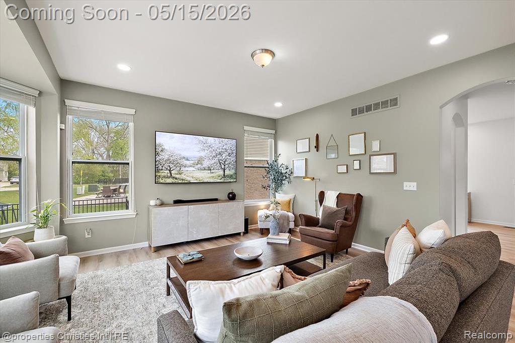 20251 Bonica Drive, Clinton Twp, MI 48038 — Photo 10