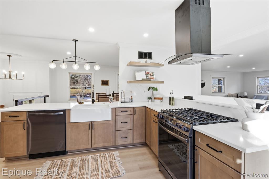 4563 Clifford Road, Brighton, MI 48116 — Photo 10