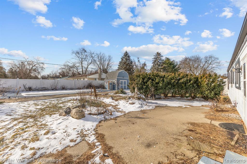 8735 Ringwood Drive, Commerce Twp, MI 48382 — Photo 29
