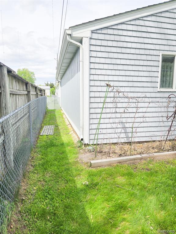 12929 Matthews Street, Carleton, MI 48117 — Photo 51