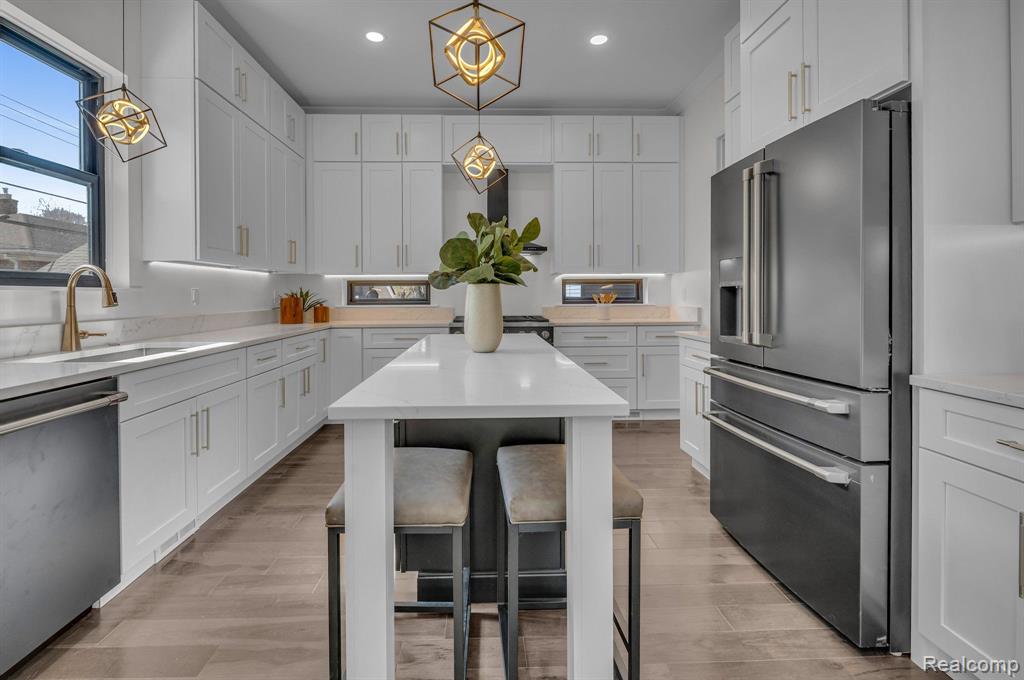 517 Catalpa Drive, Royal Oak, MI 48067 — Photo 16