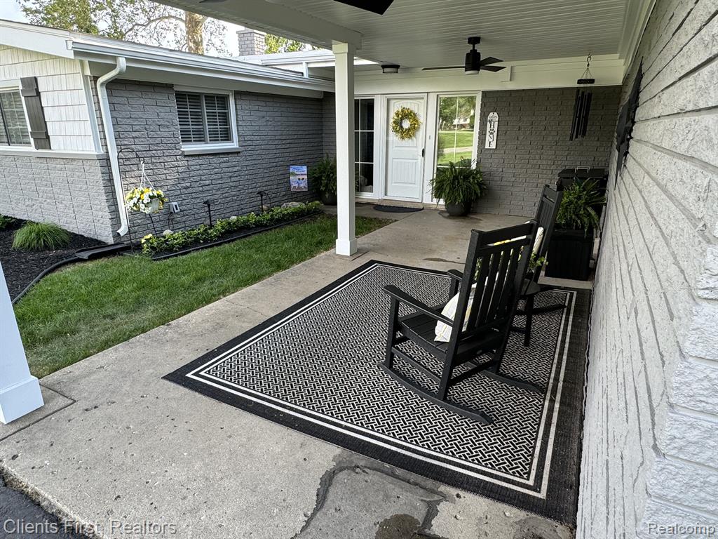 489 BERRY PATCH Lane, White Lake, MI — Photo 32