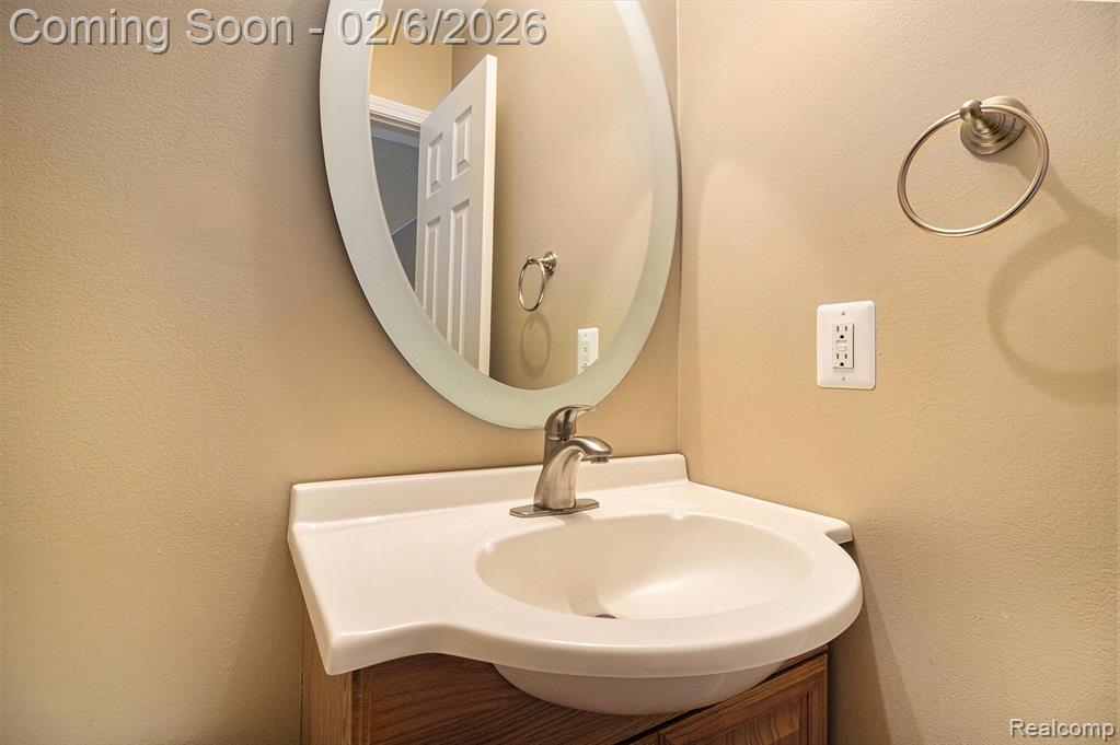 24516 Simmons Drive, Novi, MI — Photo 8